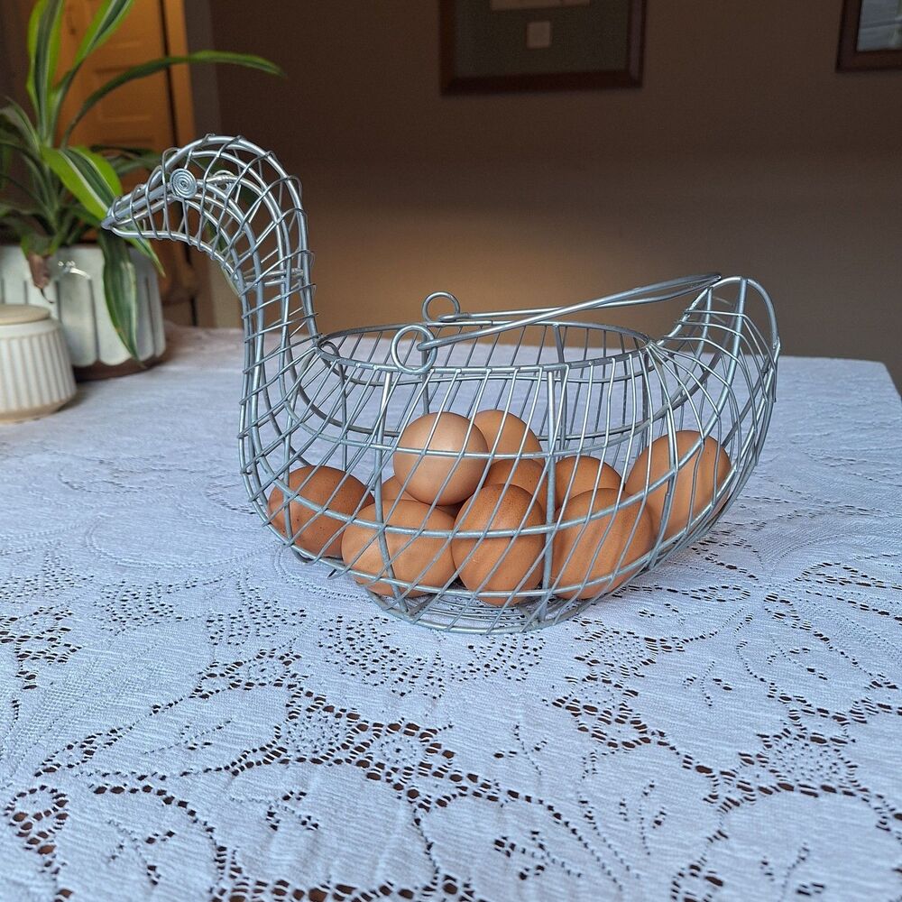 Vintage Chicken/Hen shaped Wire Egg Basket Farm Metal with handle primitive